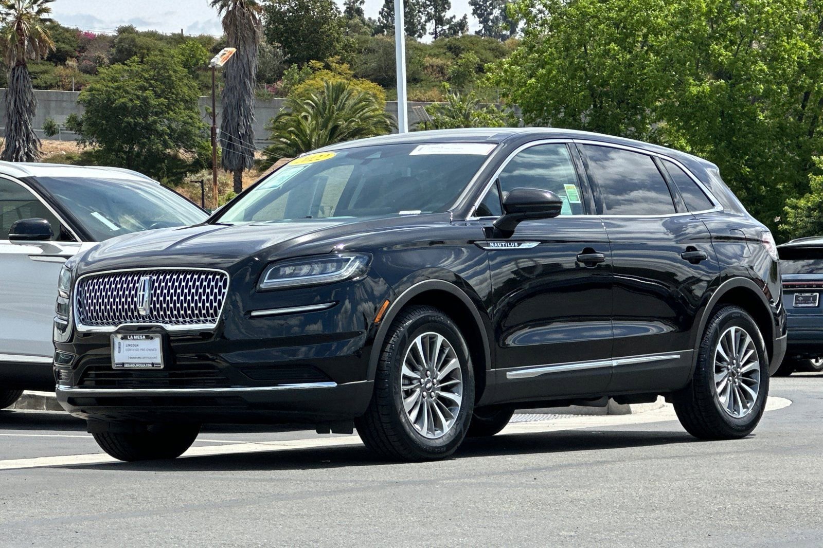 Certified 2022 Lincoln Nautilus FWD w/ Premium Package image 7