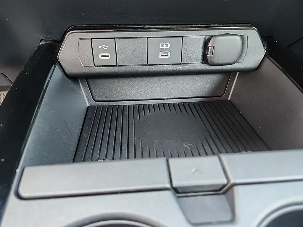 Used 2024 Toyota Prius Prime FWD image 20