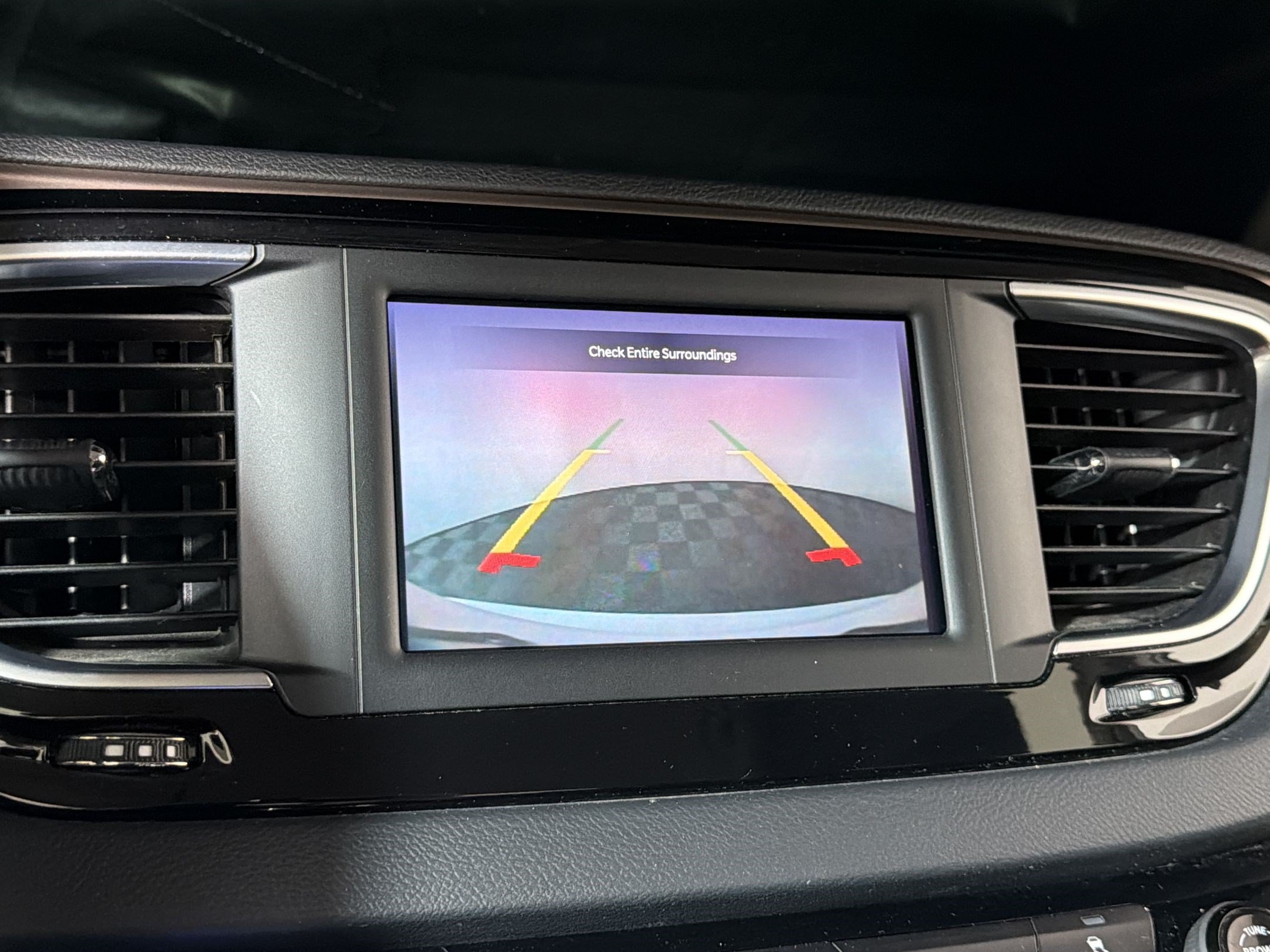 Used 2023 Chrysler Voyager LX FWD image 23