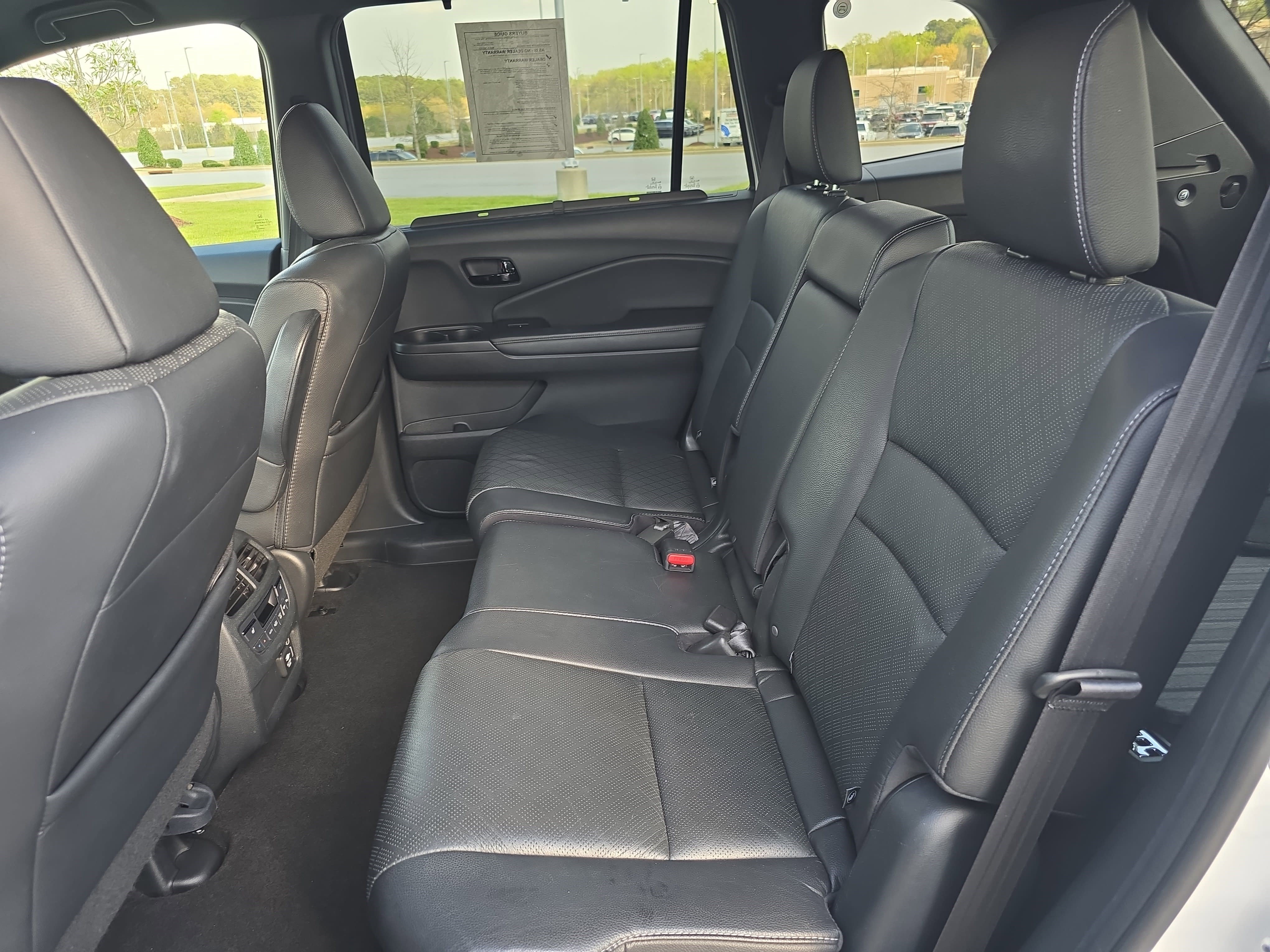 Used 2022 Honda Passport Elite image 14