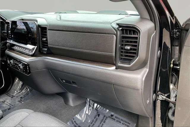 Used 2022 Chevrolet Silverado 1500 LT Trail Boss image 18