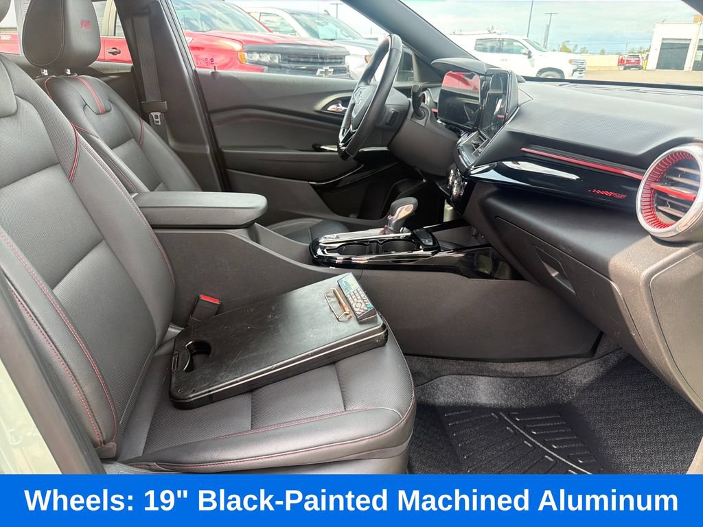 Used 2024 Chevrolet Trax RS FWD image 24