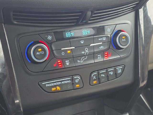 Used 2019 Ford Escape Titanium AWD/4WD image 32