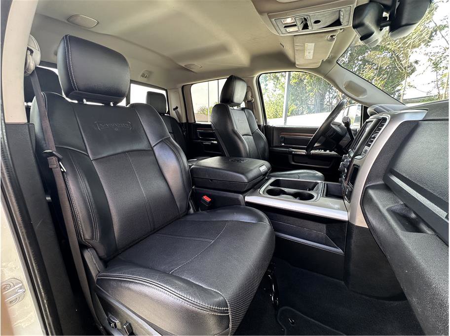 Used 2018 RAM 3500 Laramie AWD/4WD image 15