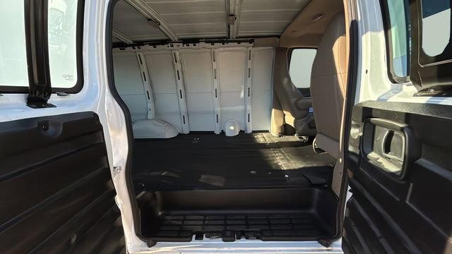 Used 2023 GMC Savana 2500 w/ Driver Convenience Package RWD image 36