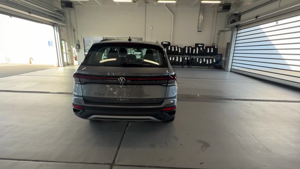 Certified 2025 Volkswagen Taos S AWD/4WD image 10