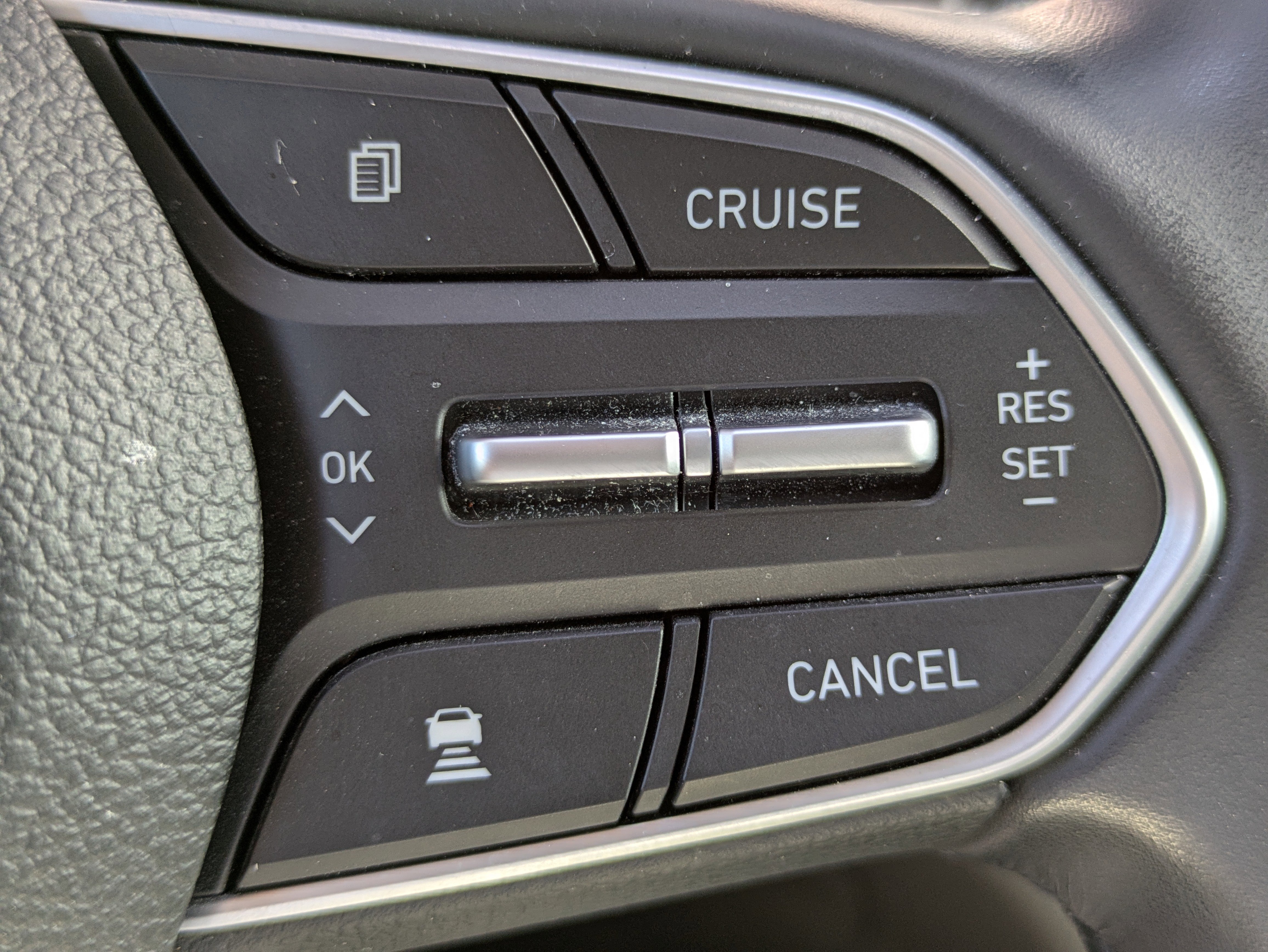 Used 2020 Hyundai Santa Fe SEL image 27