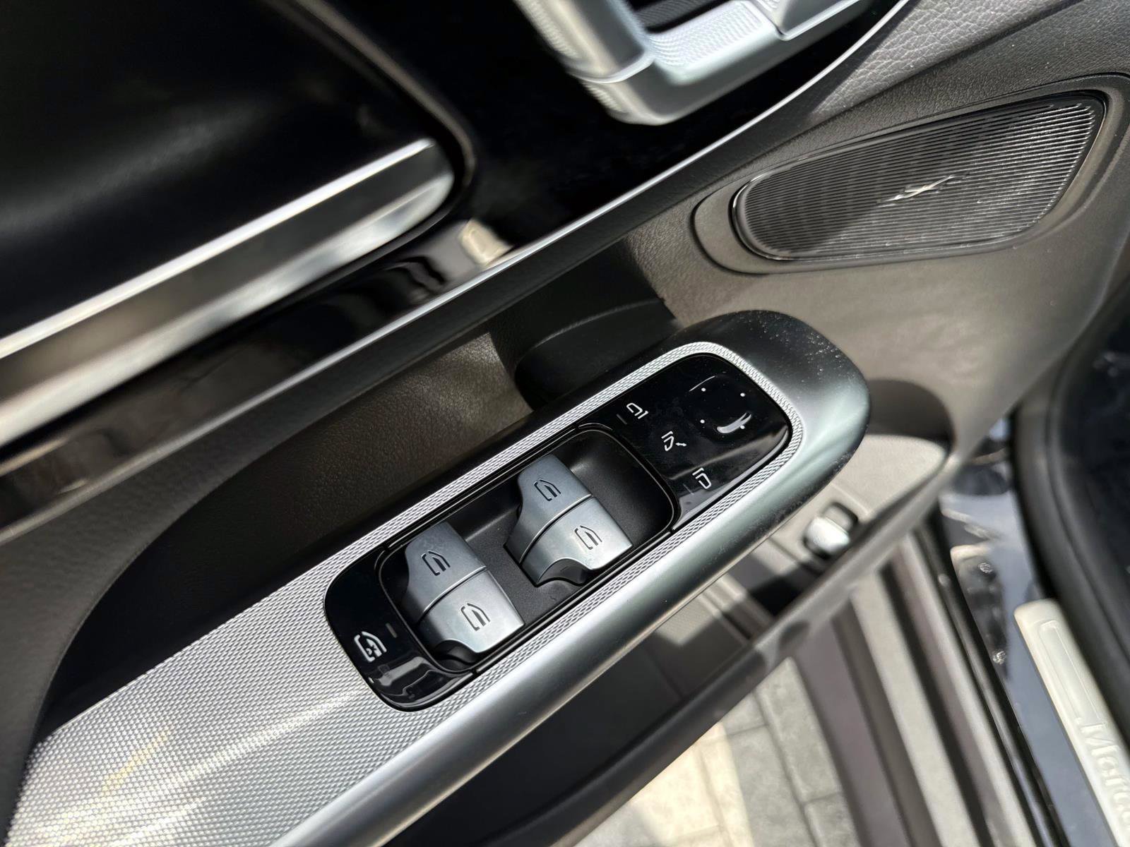 New 2026 Mercedes-Benz GLC 350e 4MATIC image 19