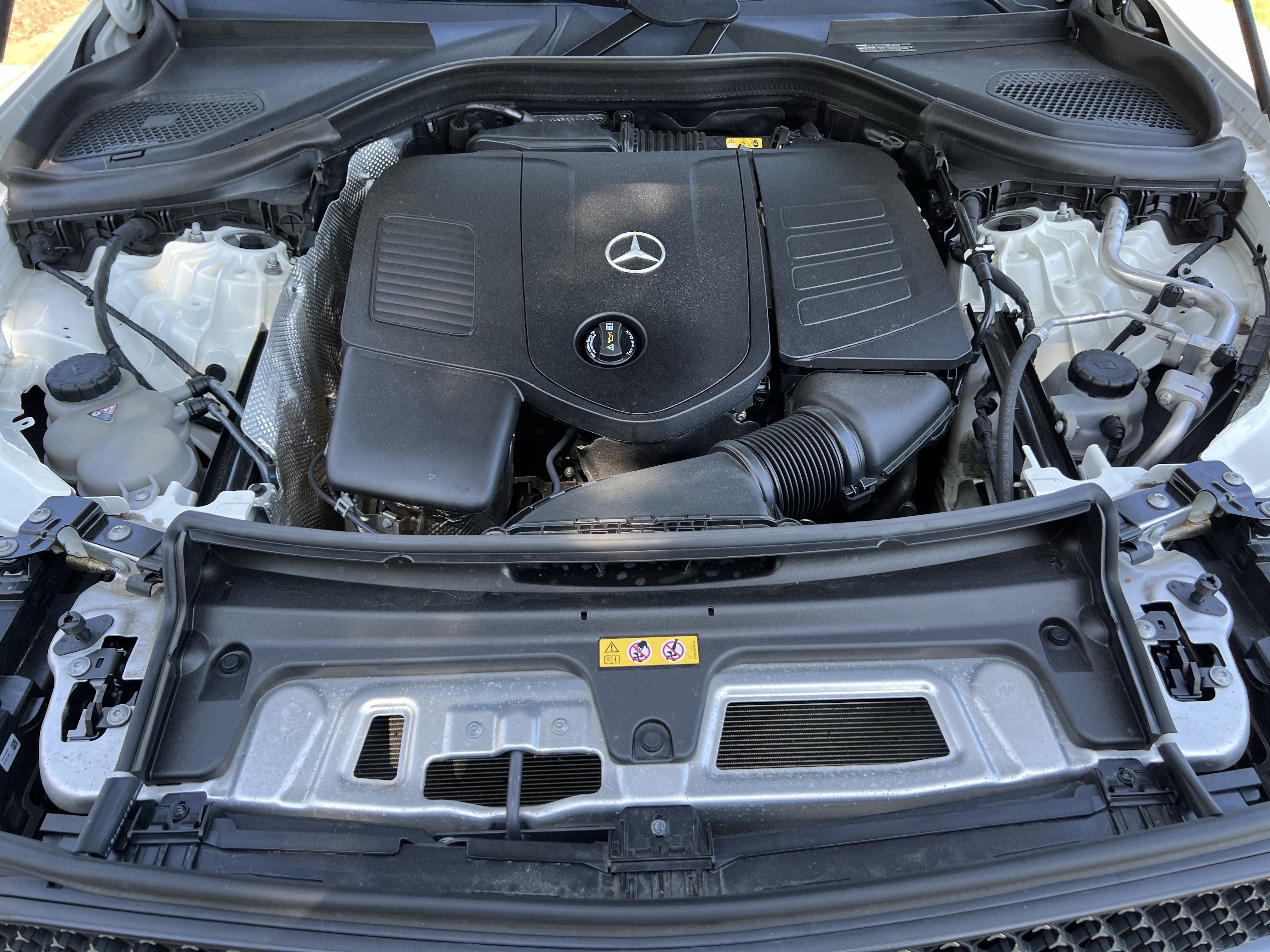 Used 2023 Mercedes-Benz GLC 300 4MATIC w/ AMG Line image 36