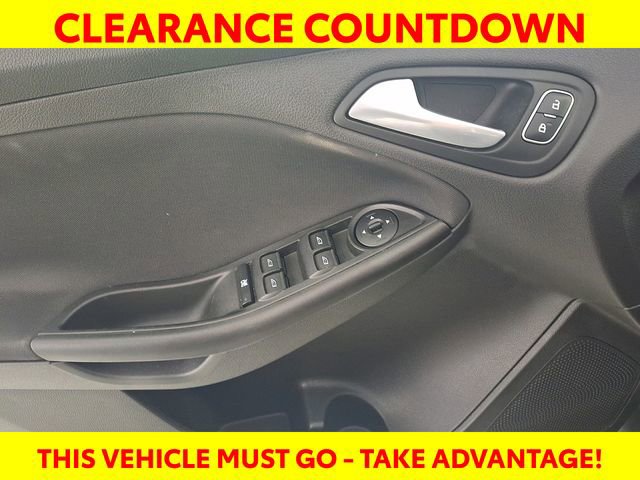 Used 2018 Ford Focus SE image 14
