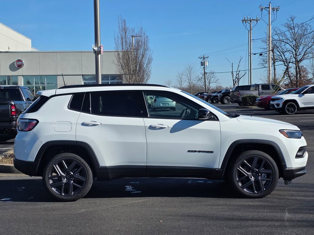 New 2026 Jeep Compass Latitude image 5