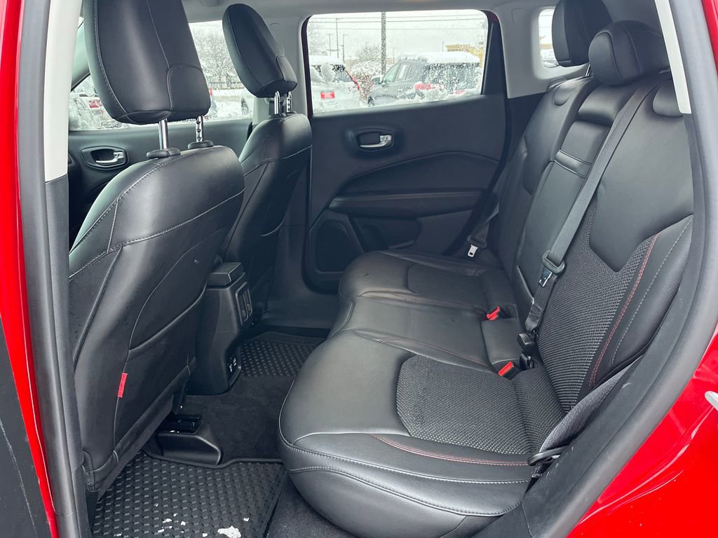 Used 2018 Jeep Compass Trailhawk w/ Cold Weather Group image 24