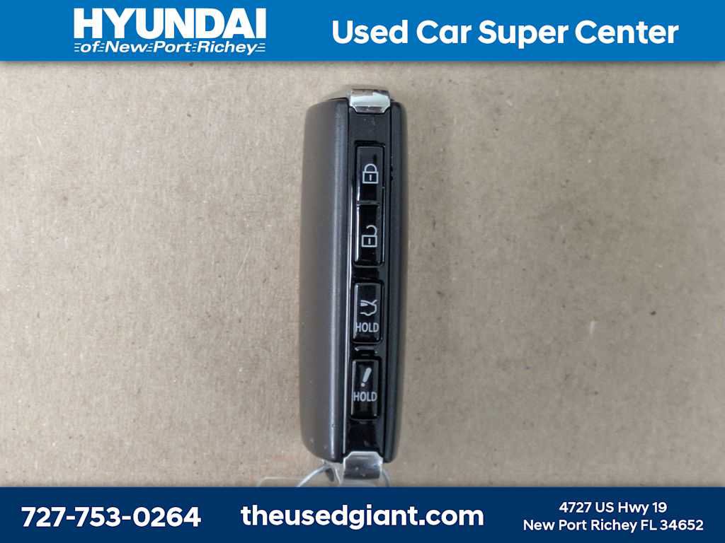 Used 2021 MAZDA MAZDA3 s FWD image 39