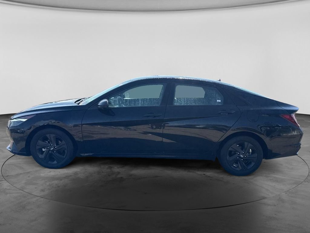 Used 2022 Hyundai Elantra SEL FWD image 6
