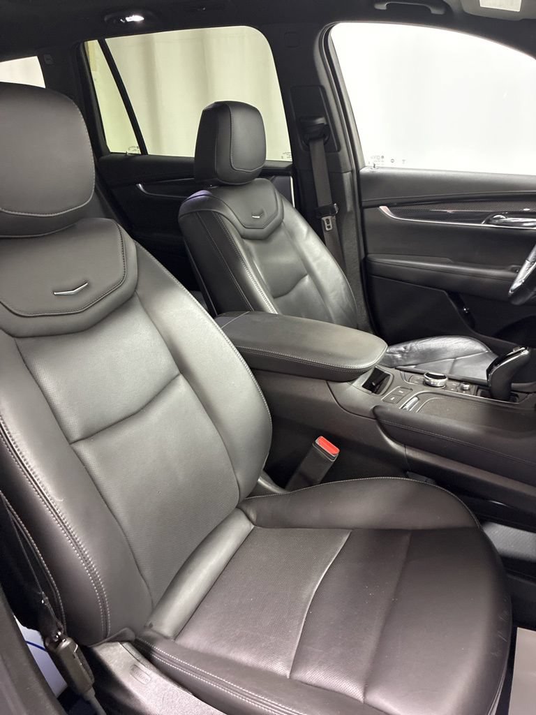 Used 2024 Cadillac XT6 Sport w/ LPO, Floor Liner Package AWD/4WD image 30