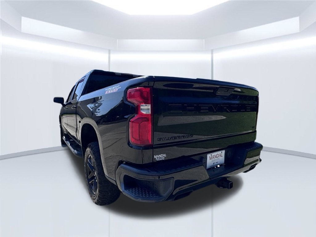 Used 2020 Chevrolet Silverado 1500 LT Trail Boss w/ Midnight Edition AWD/4WD image 7