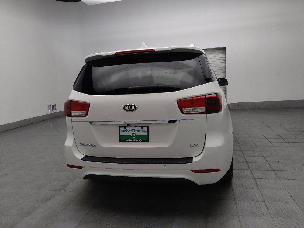 Used 2016 Kia Sedona LX w/ Option Group 020 FWD image 7