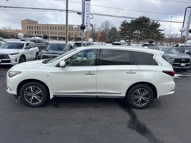 Used 2017 INFINITI QX60 AWD w/ Premium Plus Package image 8