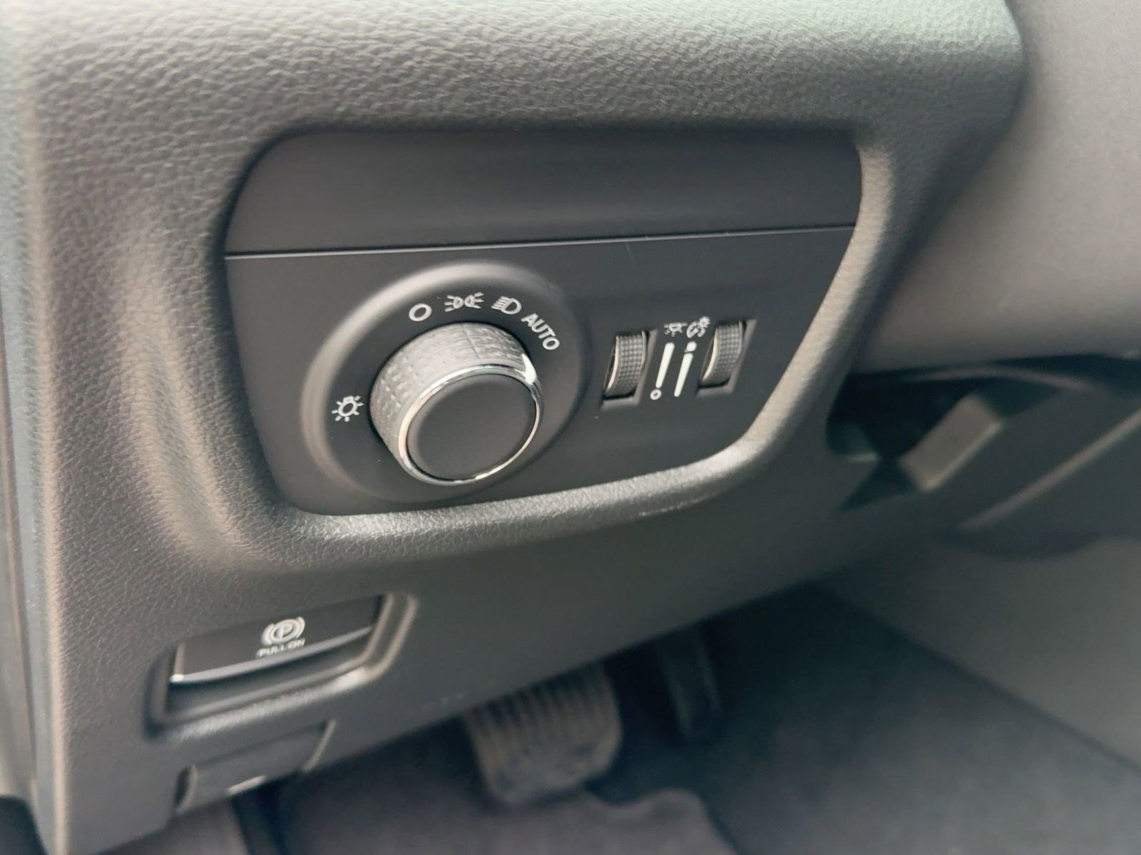 New 2025 Jeep Grand Cherokee Laredo X image 19