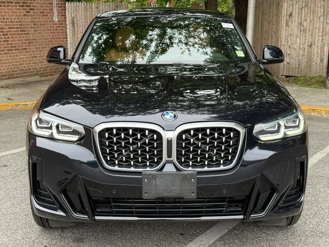 Used 2023 BMW X4 xDrive30i w/ M Sport Package AWD/4WD image 2