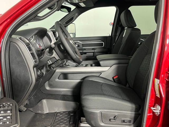 New 2026 RAM 3500 Big Horn AWD/4WD image 24