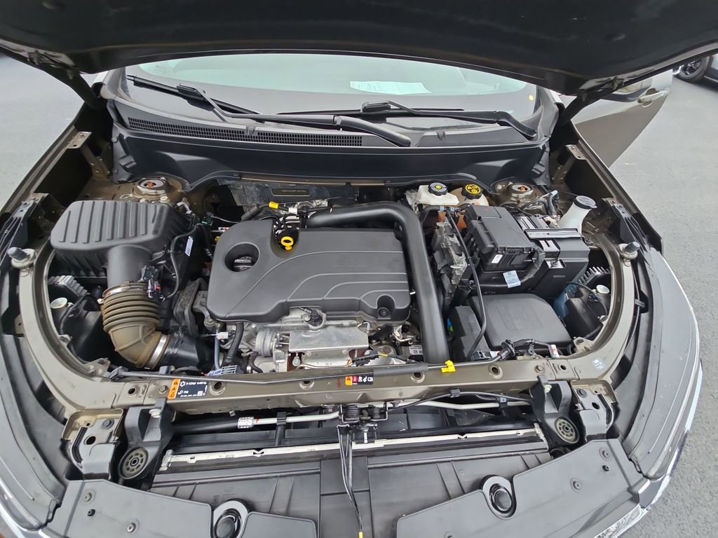 Used 2023 Chevrolet Equinox LT image 29