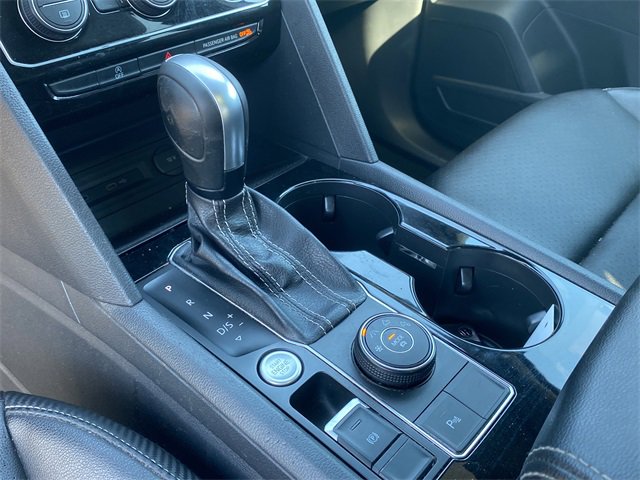 Used 2023 Volkswagen Atlas Cross Sport SEL R-Line image 28