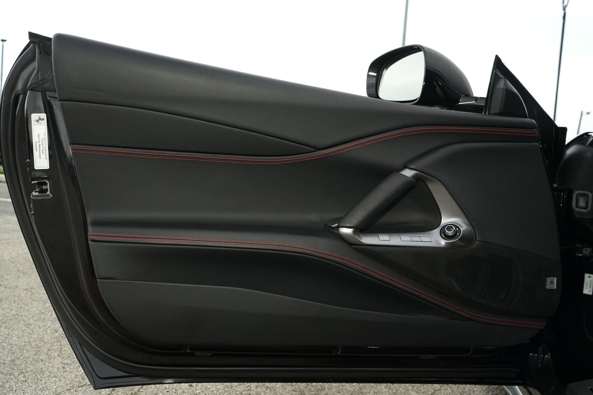 Used 2019 Ferrari 812 Superfast image 30