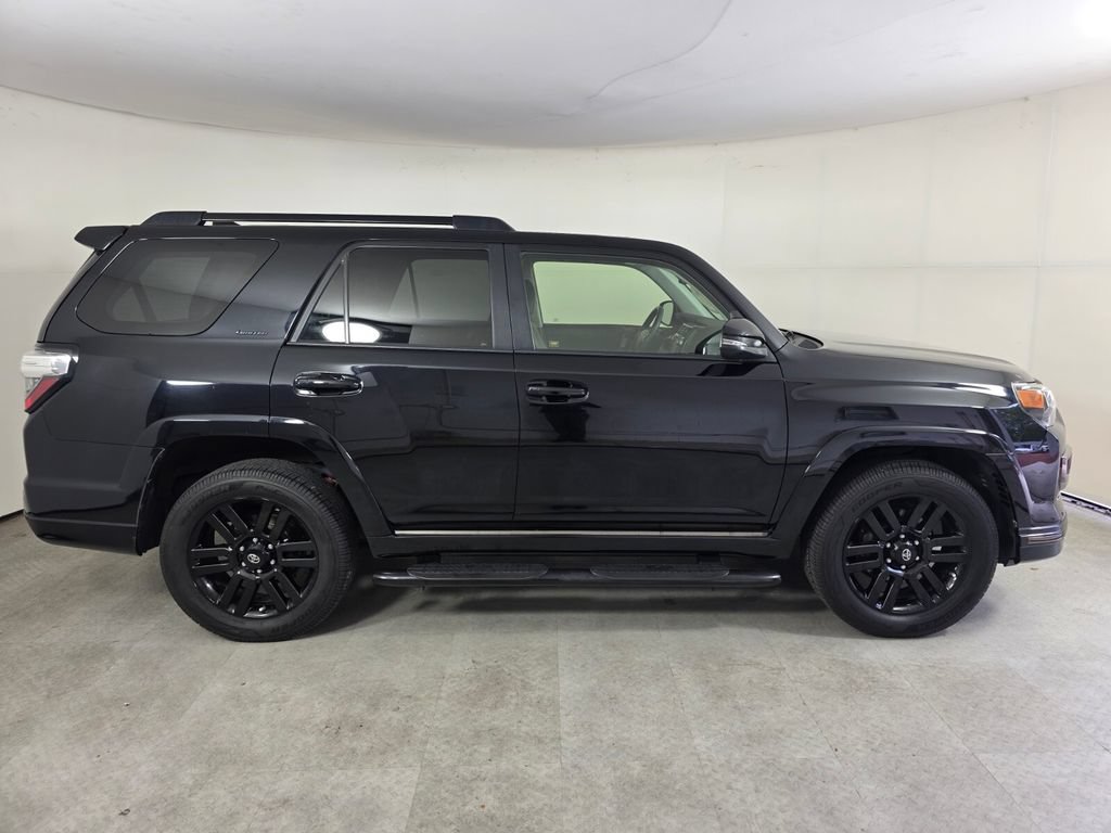Used 2019 Toyota 4Runner Limited AWD/4WD image 3