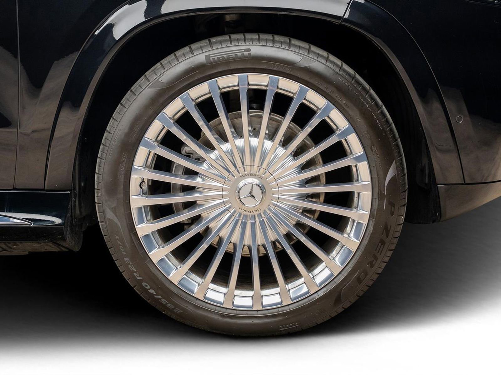 Used 2026 Mercedes-Benz Maybach GLS 600 4MATIC image 22