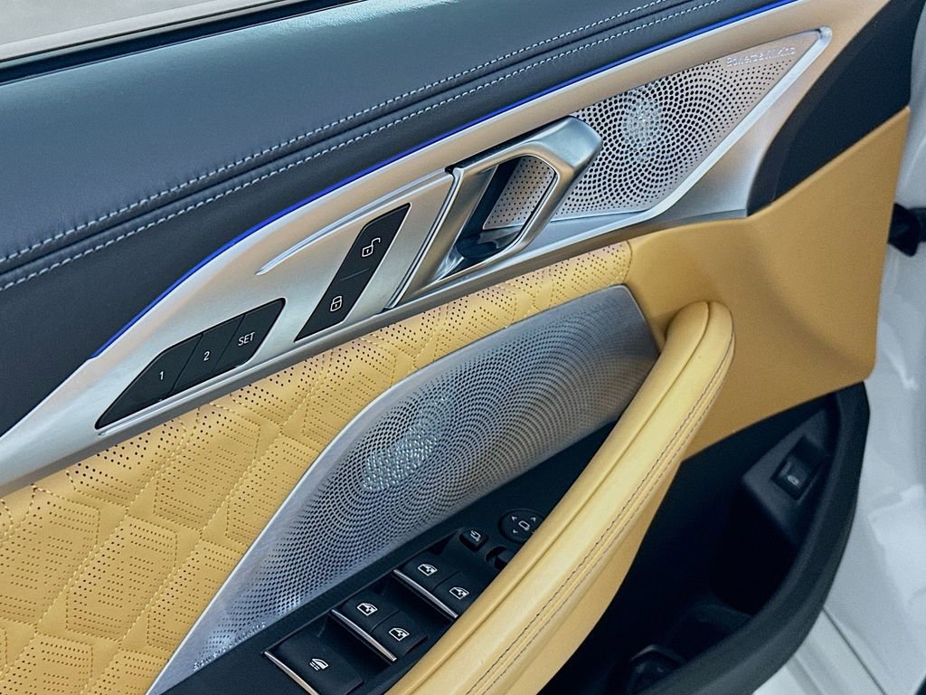 Used 2020 BMW M8 Convertible image 19