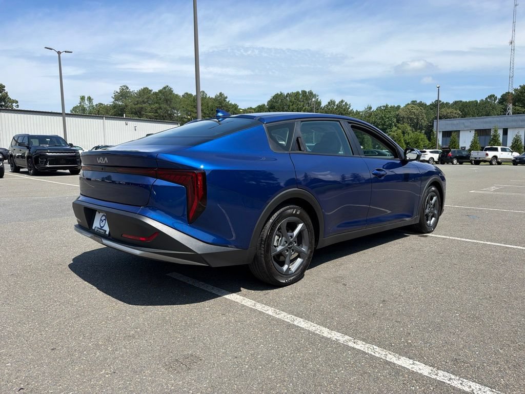 Certified 2025 Kia K4 FWD image 5