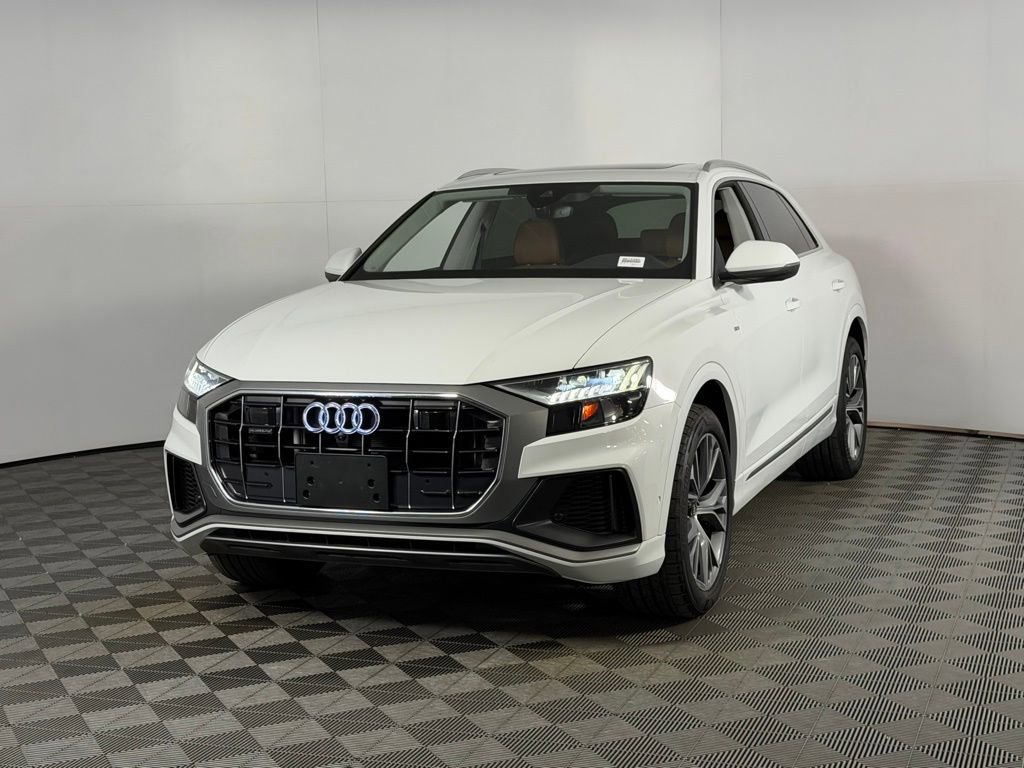 Used 2023 Audi Q8 Premium Plus w/ Premium Plus Package AWD/4WD image 10