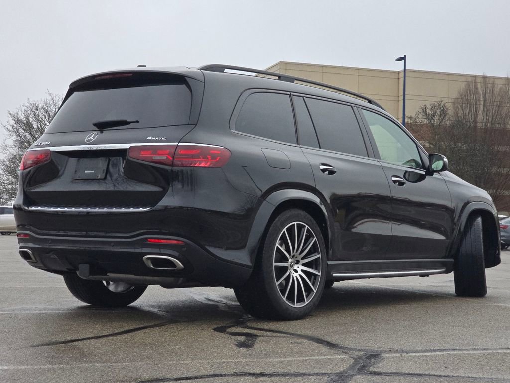Used 2024 Mercedes-Benz GLS 580 4MATIC image 16