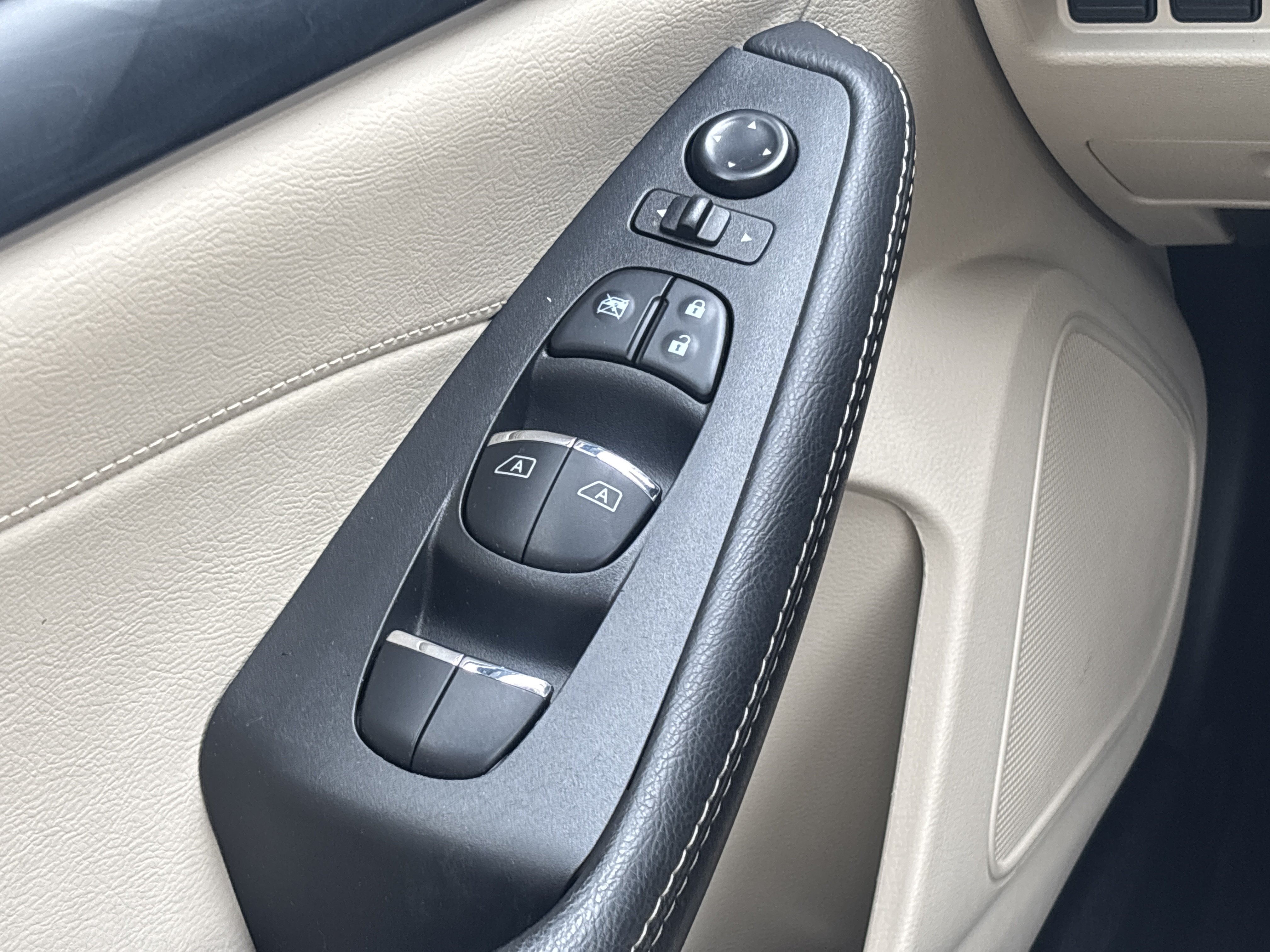 Used 2021 Nissan Maxima Platinum w/ Sport Mat Group FWD image 11