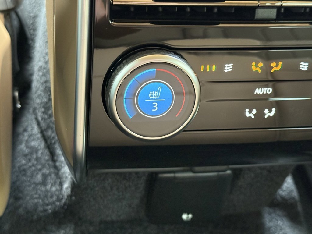 New 2025 Land Rover Range Rover SE image 35