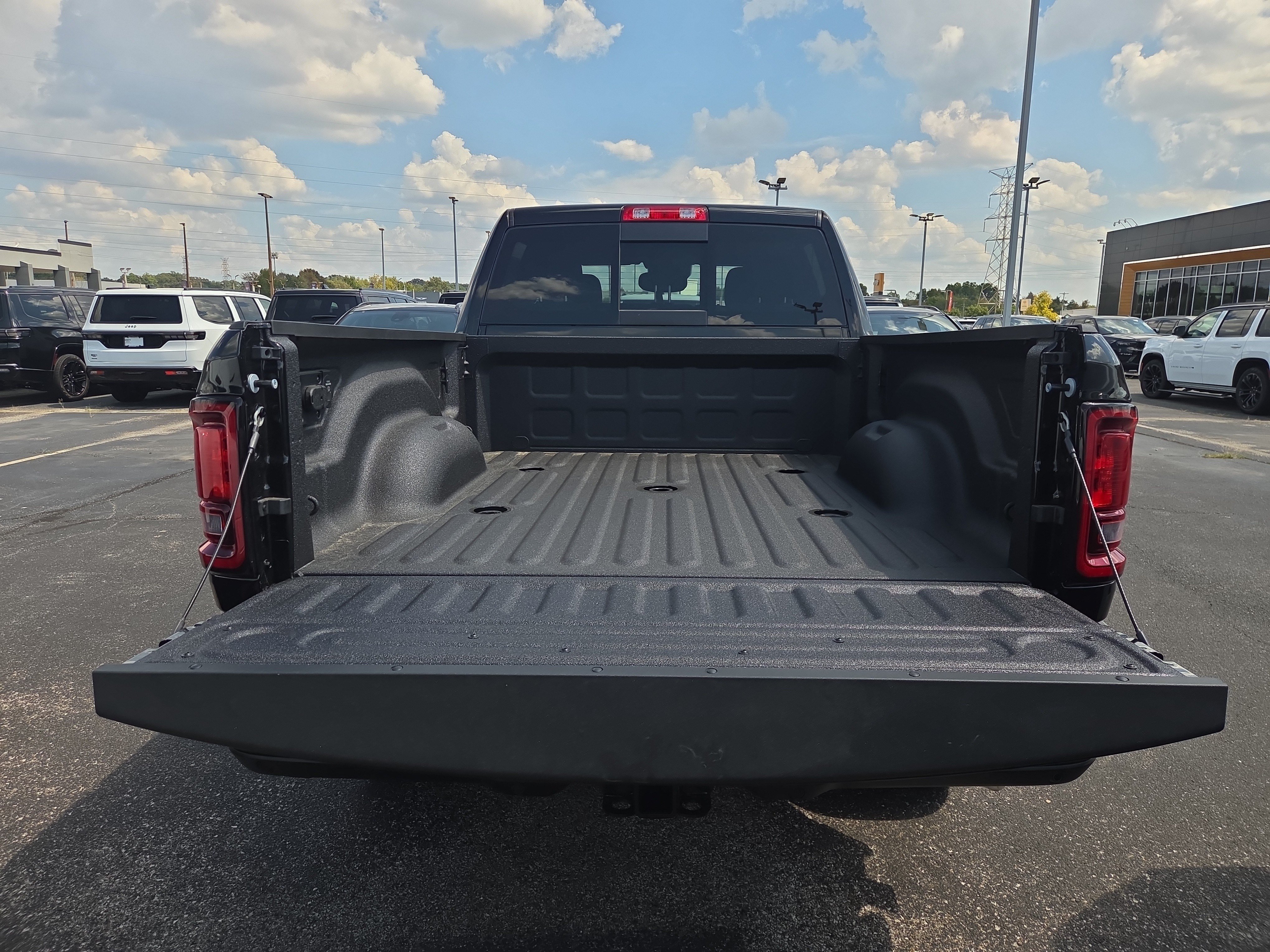 New 2027 RAM 2500 Tradesman AWD/4WD image 8