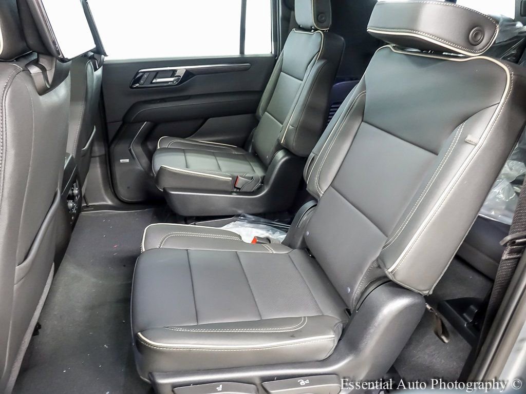 New 2026 Chevrolet Suburban Premier image 11
