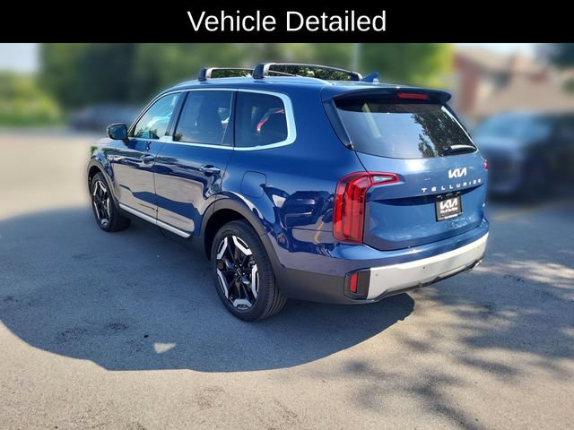 Certified 2024 Kia Telluride S w/ S Sunroof Package AWD/4WD image 3