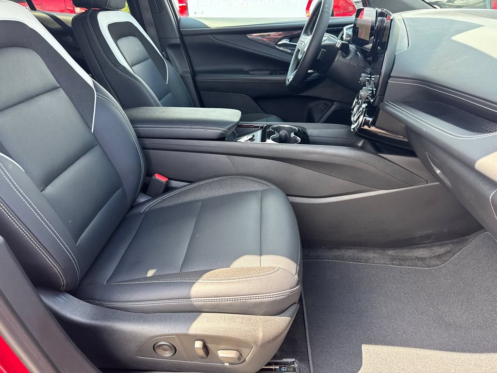 Used 2024 Chevrolet Blazer EV LT AWD/4WD image 14