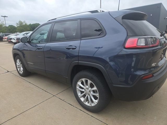 Used 2021 Jeep Cherokee Latitude FWD image 7