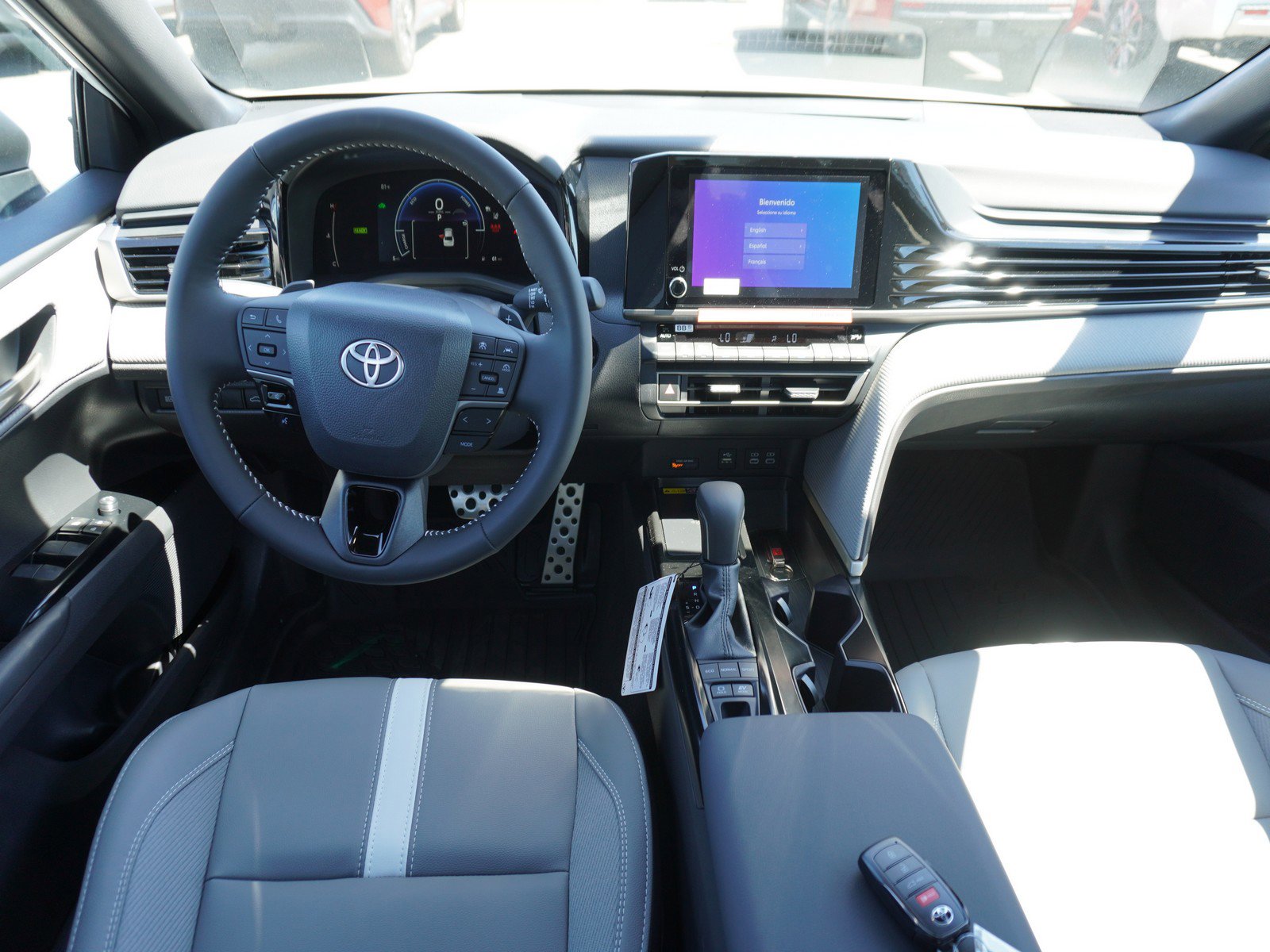 New 2026 Toyota Camry SE image 2