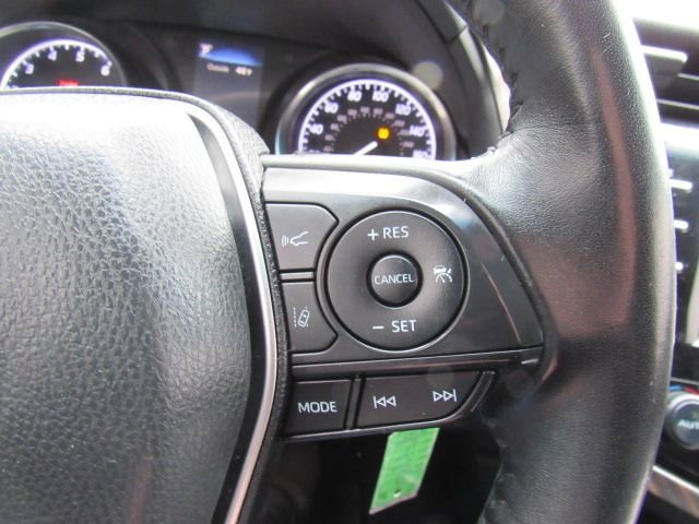 Used 2018 Toyota Camry SE image 17