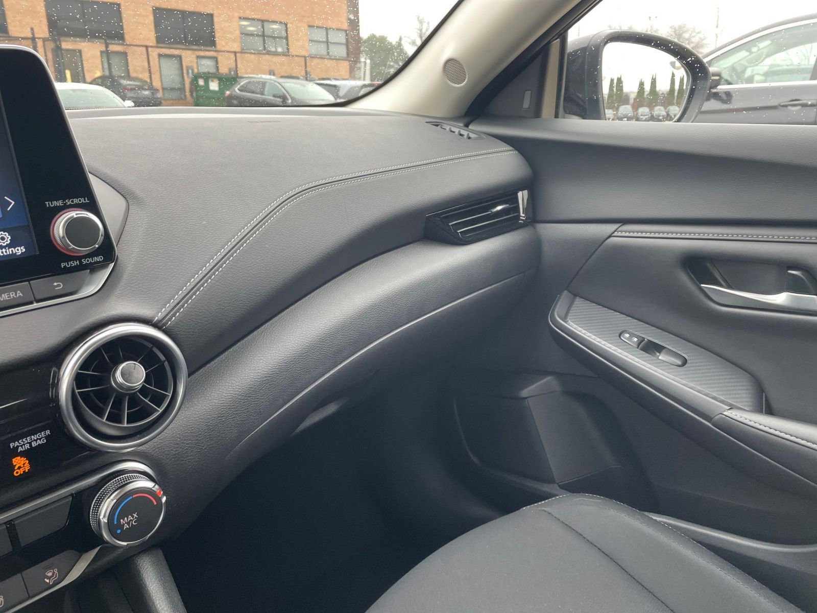 Used 2025 Nissan Sentra SV image 33