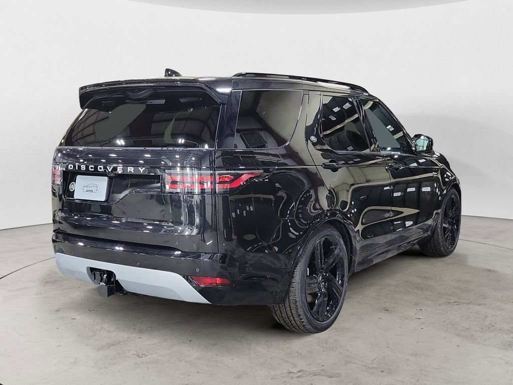 New 2026 Land Rover Discovery Limited Edition image 5