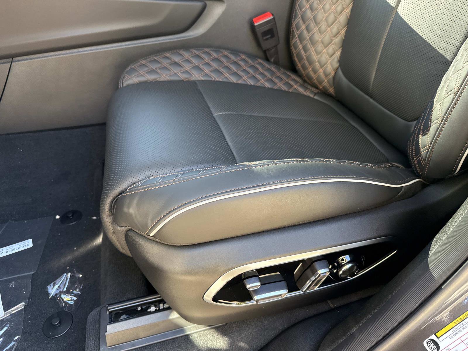 New 2025 Jeep Grand Cherokee Summit image 20