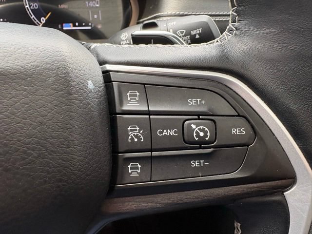 Used 2021 Jeep Grand Cherokee L Limited AWD/4WD image 28