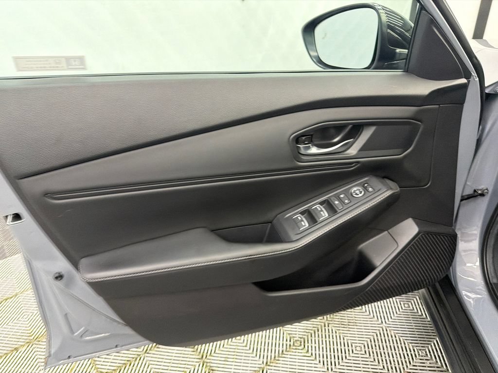 Used 2023 Honda Accord Sport image 11