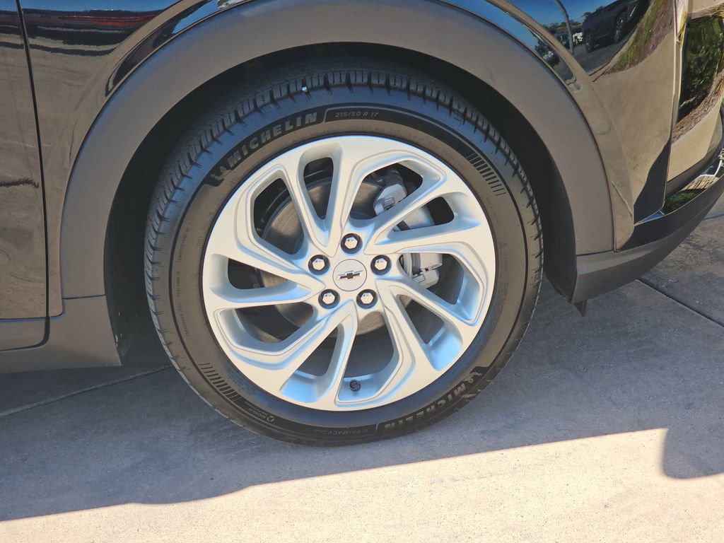 New 2027 Chevrolet Bolt LT w/ Comfort Package image 38