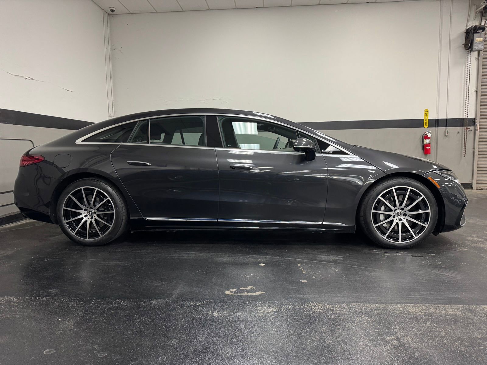 Certified 2023 Mercedes-Benz EQS 580 4MATIC Sedan image 5